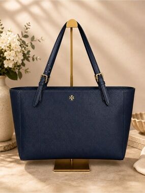Tory Burch Emerson Large Navy Saffiano Leather Tote NWOT Dust Bag